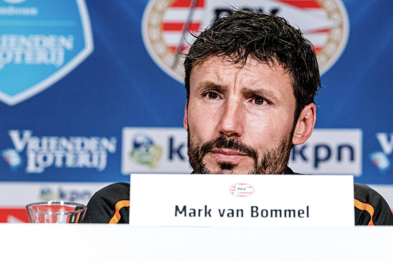 calciomercato milan van bommel