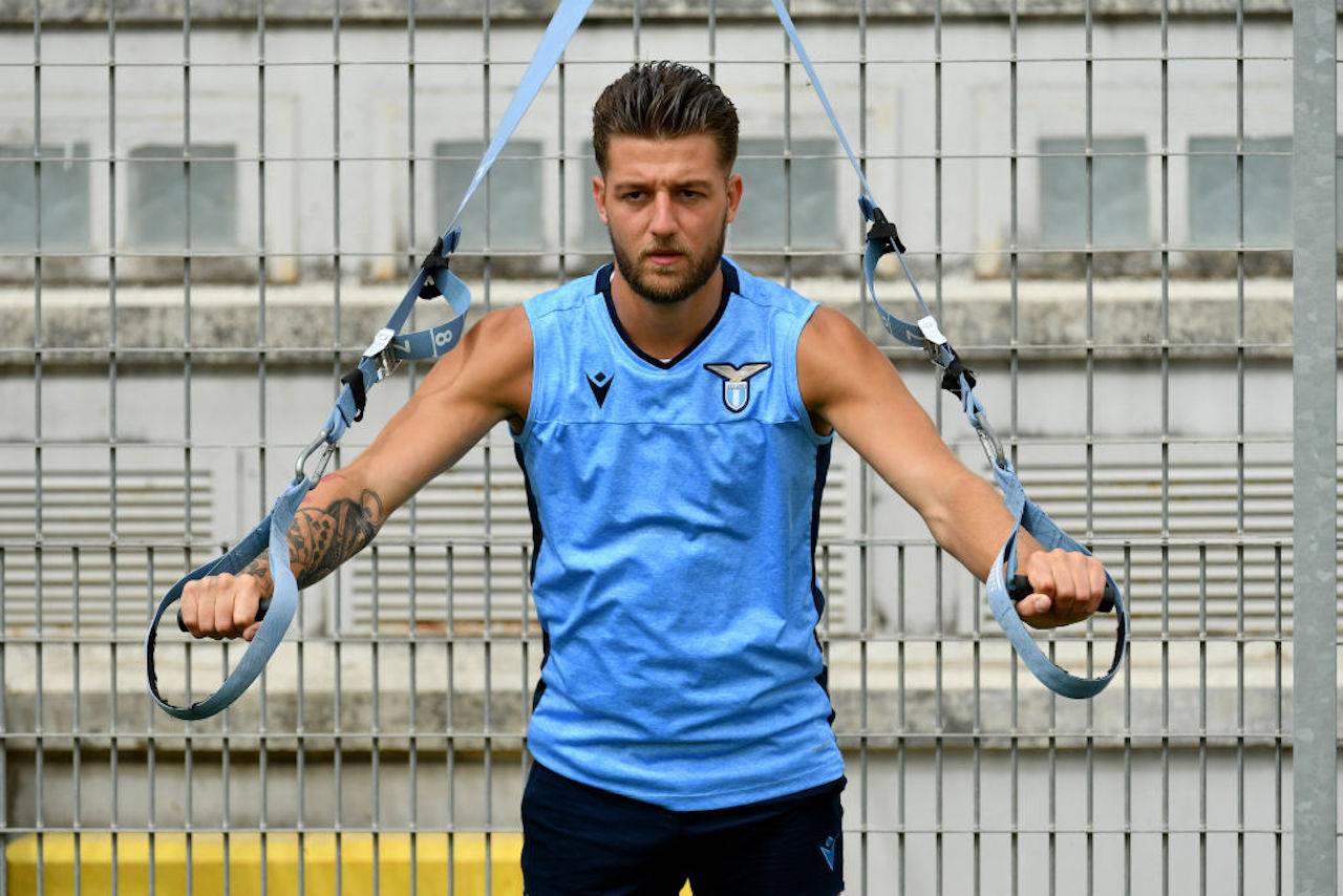 Milinkovic Savic infortunio ginocchio lazio