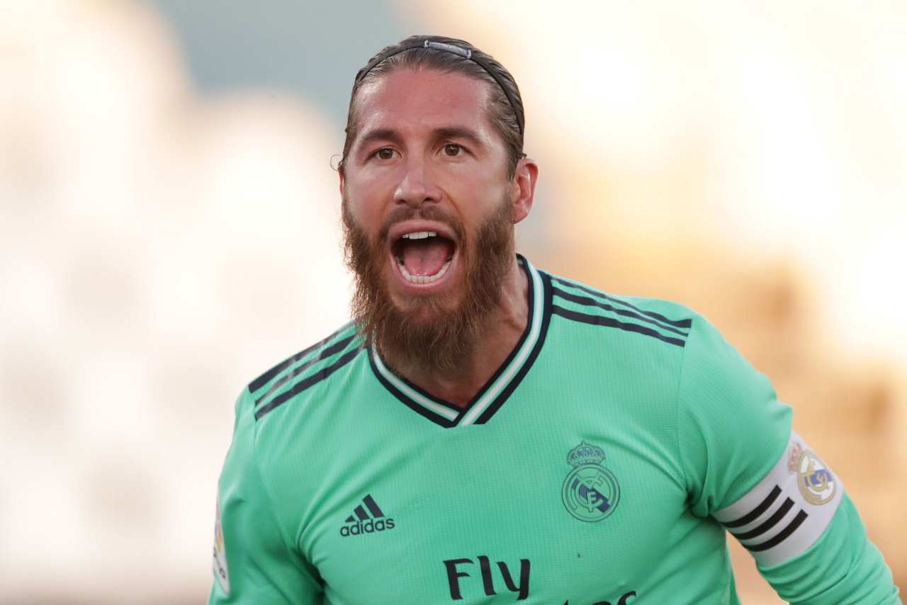 Calciomercato Juventus, rinnovo col Real complicato: idea Sergio Ramos