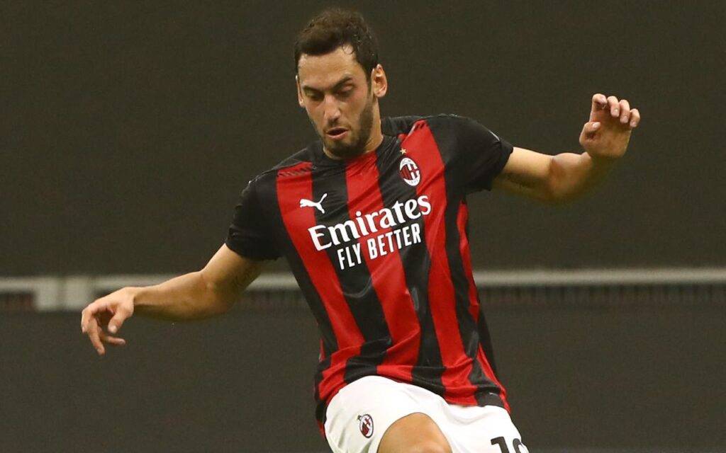 Milan Calhanoglu rinnovo