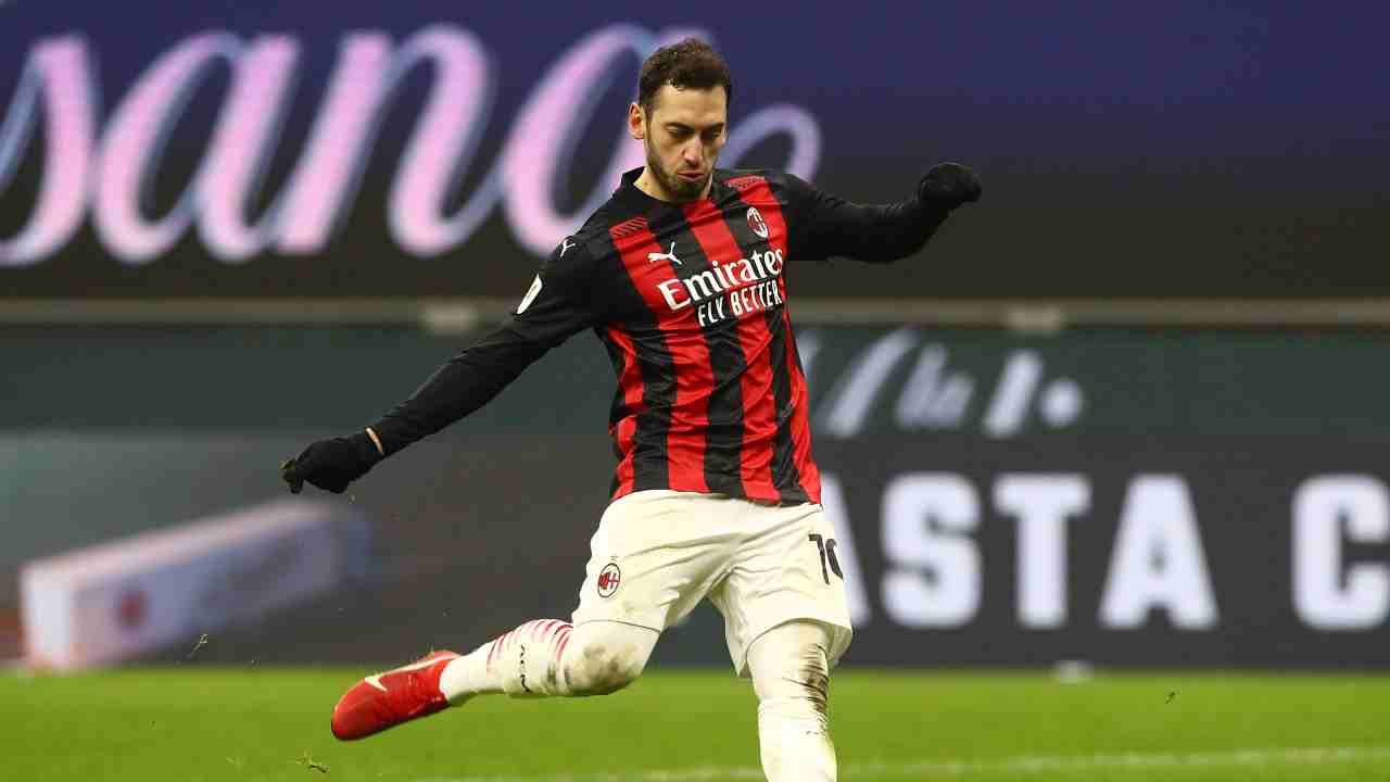 Calciomercato Milan Calhanoglu