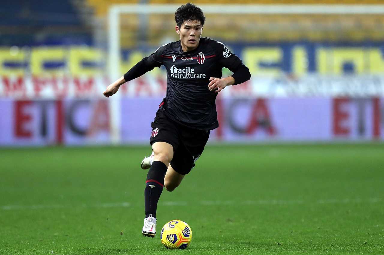 Calciomercato Milan, si allontana Tomiyasu | Occhio a Inter e Juventus