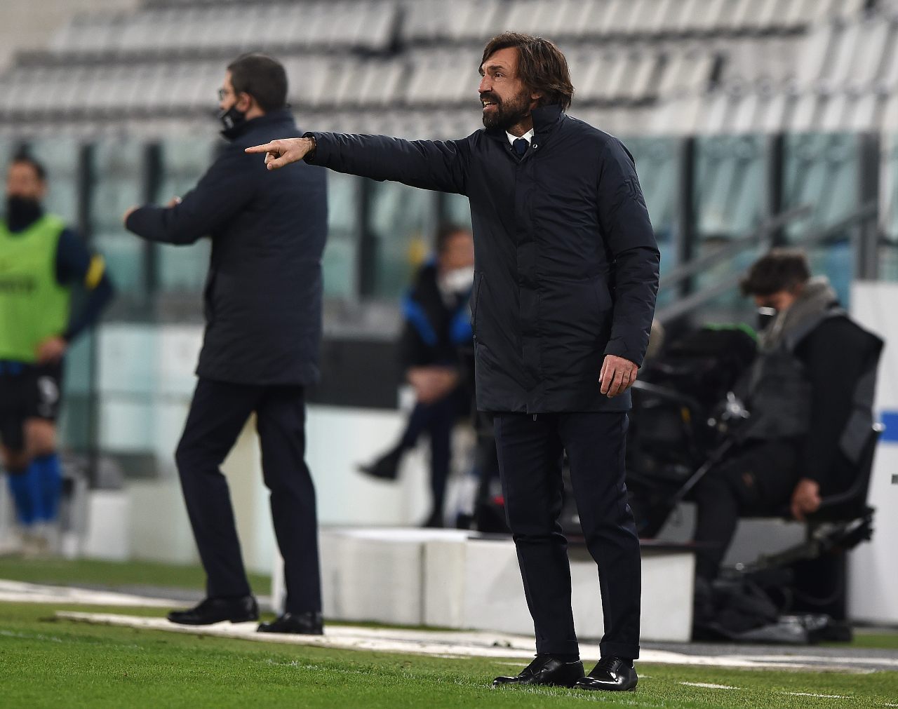 Juventus-Inter, tifosi scatenati contro Pirlo e Conte