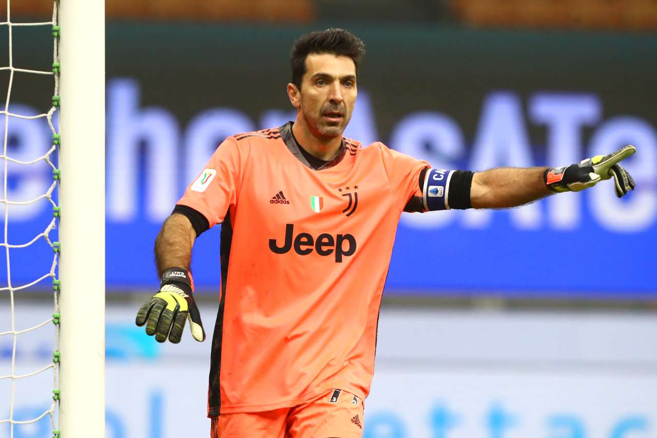 Calciomercato Juventus, Buffon verso l'addio | Scelta e scenari per il futuro