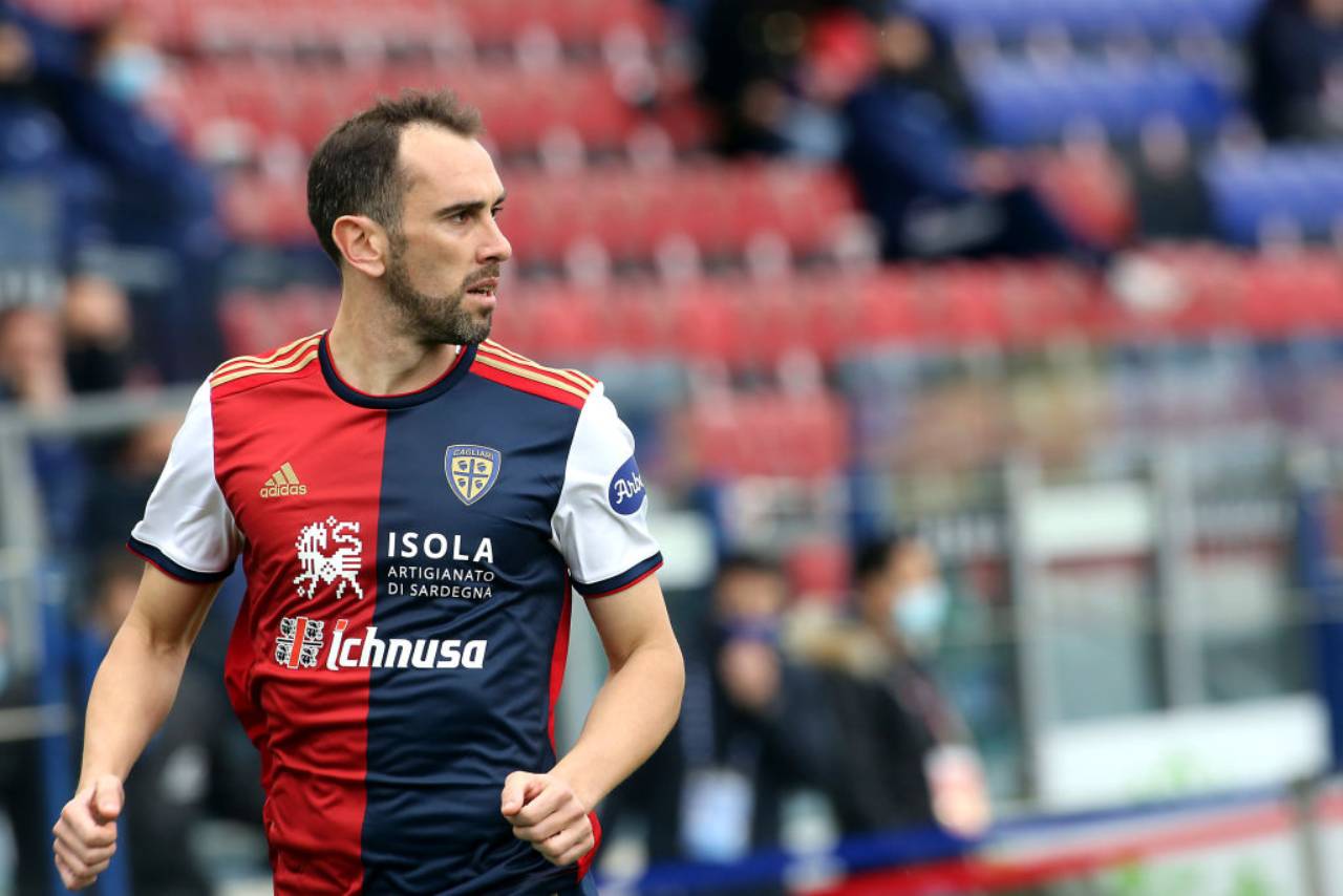 Calciomercato Cagliari, futuro Godin | Domani incontro decisivo