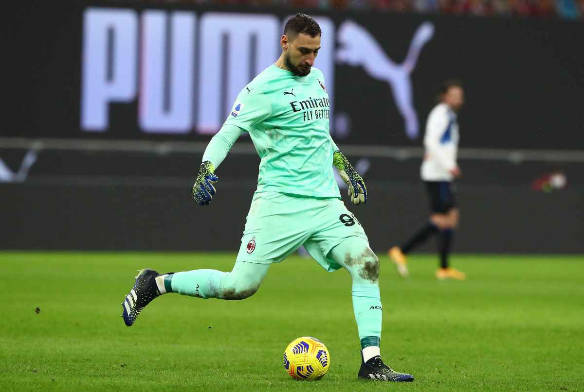 Calciomercato, "Il Milan non deve fare altre offerte per Donnarumma"