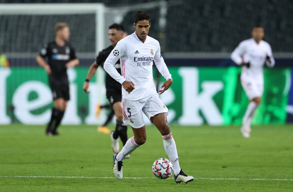 Calciomercato Juventus, Varane vuole la Premier