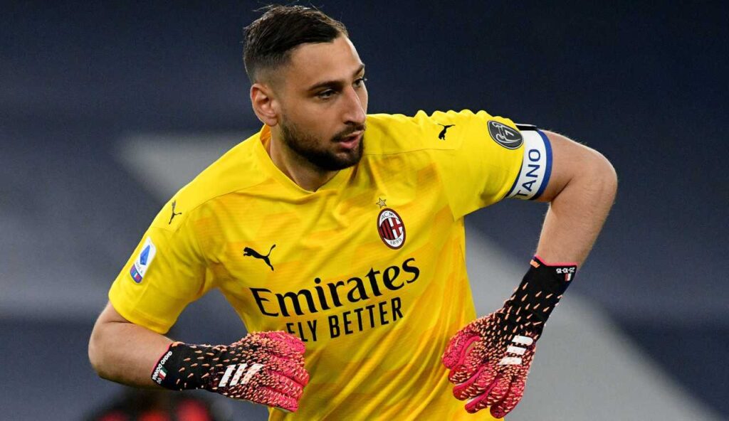 Calciomercato Milan, niente Juventus | Corsa a due per Donnarumma