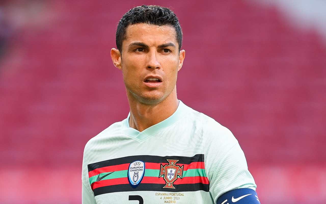 Calciomercato Juventus, bomba Ronaldo | "Via con lo sponsor!"