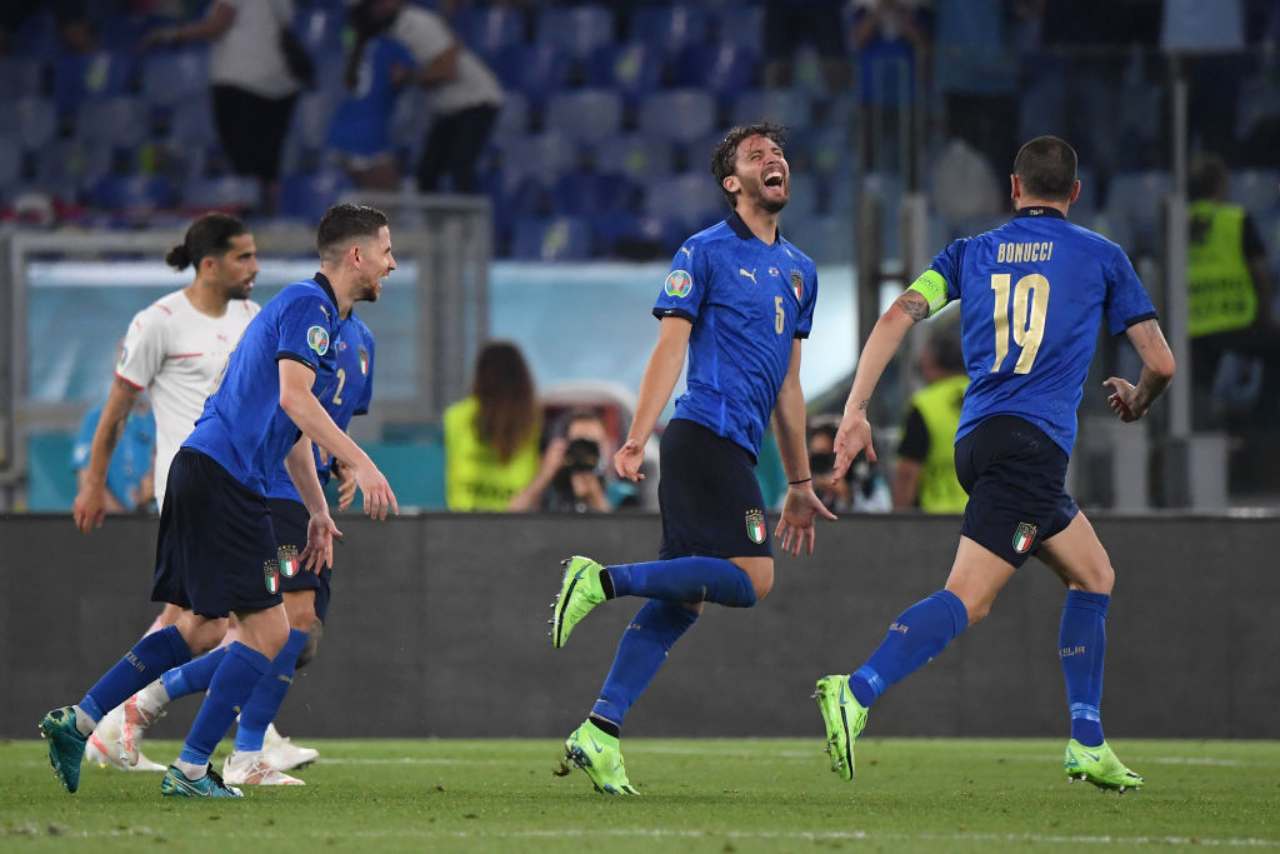 Euro 2020, Italia-Svizzera 2-0 | Doppietta di Locatelli: azzurri agli ottavi!