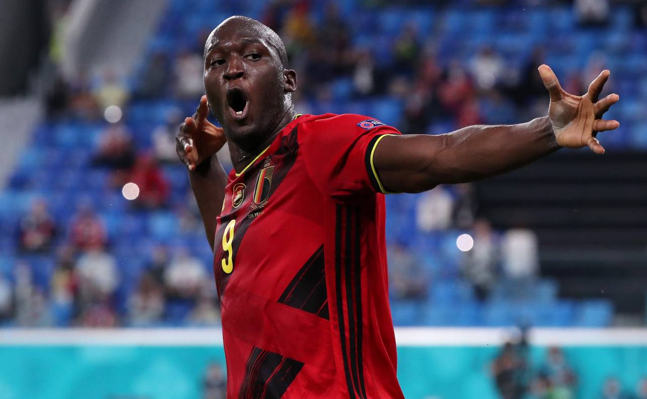 Calciomercato Inter, Guardiola sceglie Lukaku | C'è l'offerta