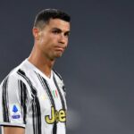 Calciomercato Juventus, incertezza Ronaldo | Un altro indizio per l’addio Calciomercato Juventus, Ronaldo scende dalla Jeep: indizi per l'addio