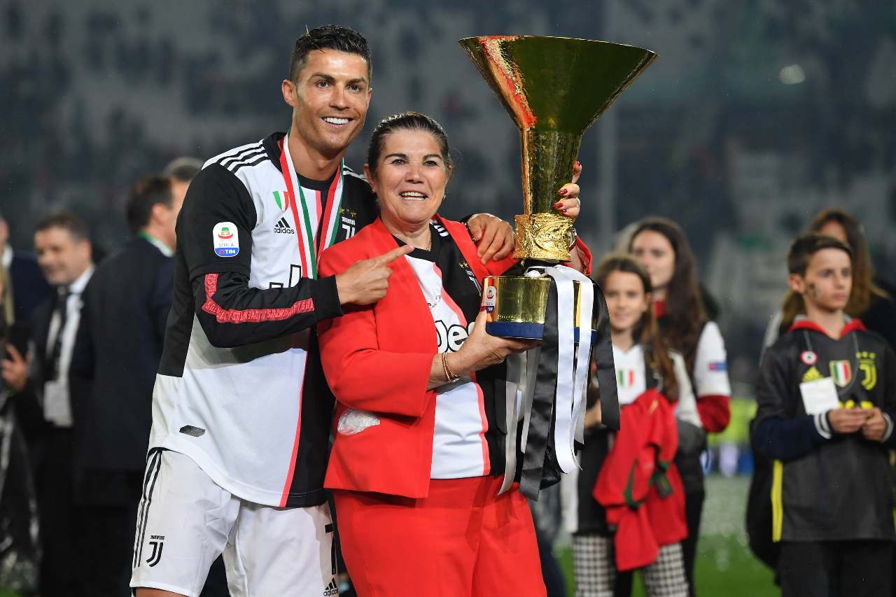 ronaldo mamma juventus