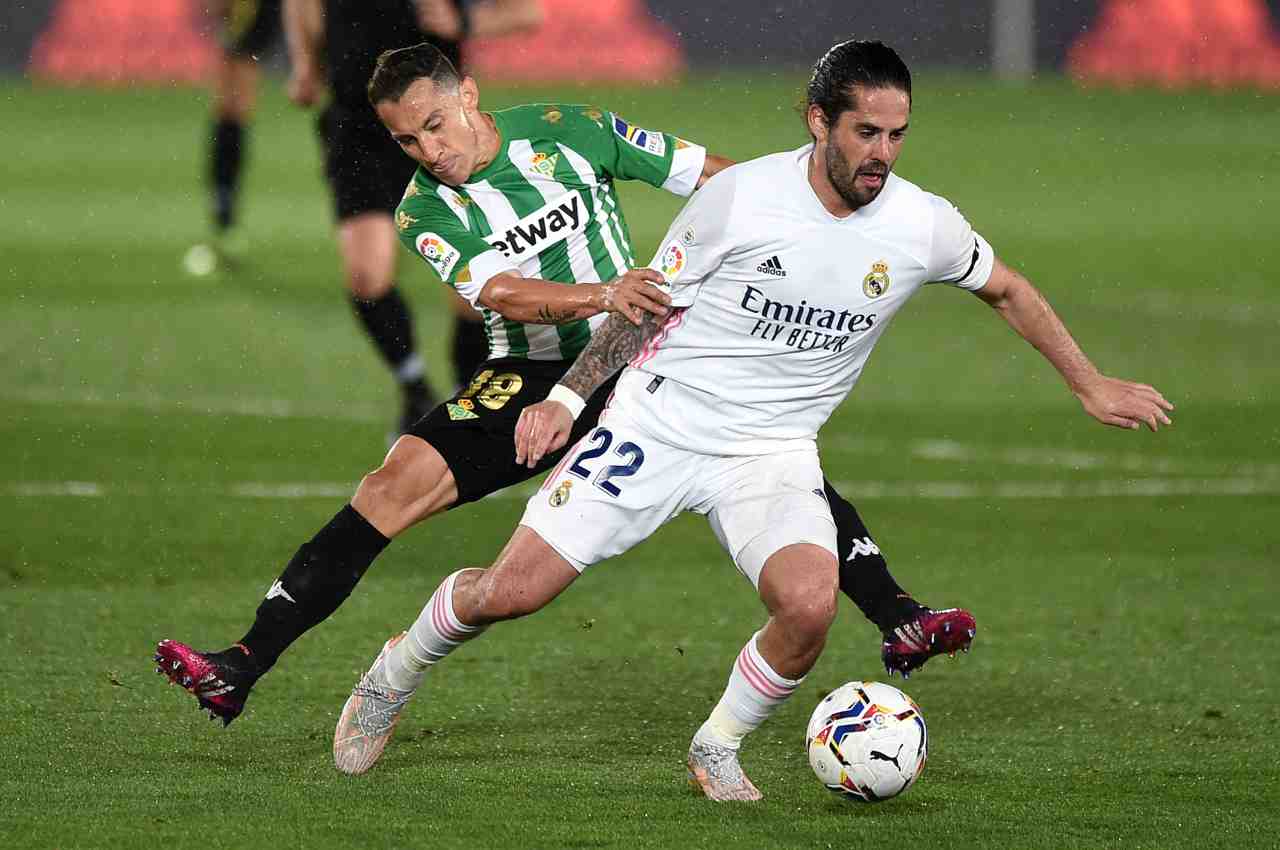 Calciomercato Milan, ribaltone Isco | Maldini sceglie: tre nomi in lista