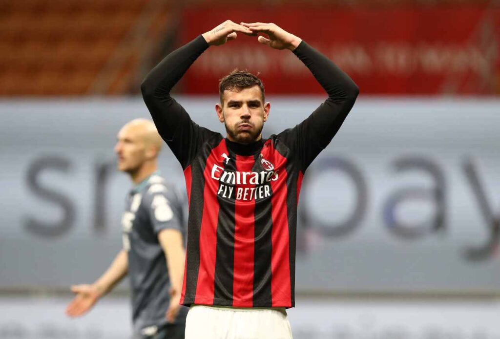 Calciomercato Milan, il Psg non molla Theo Hernandez: doppio ostacolo