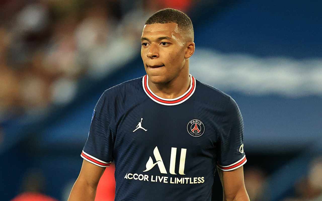 DIRETTA | Calciomercato, ore calde per Mbappé | Il Real offre 160 milioni