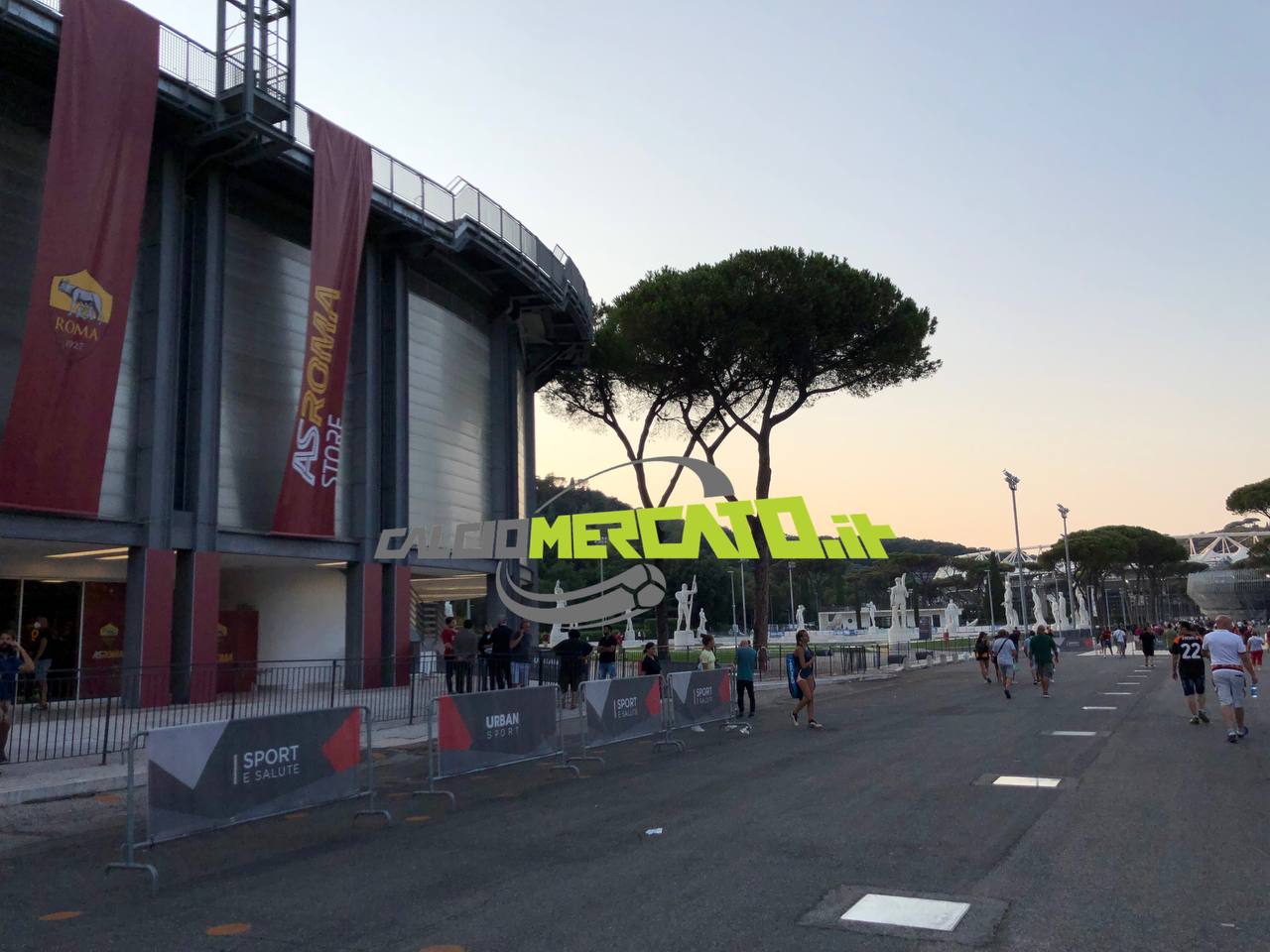 Roma-Fiorentina, tifosi caldissimi! Ovazioni per i big: da Abraham a Zaniolo