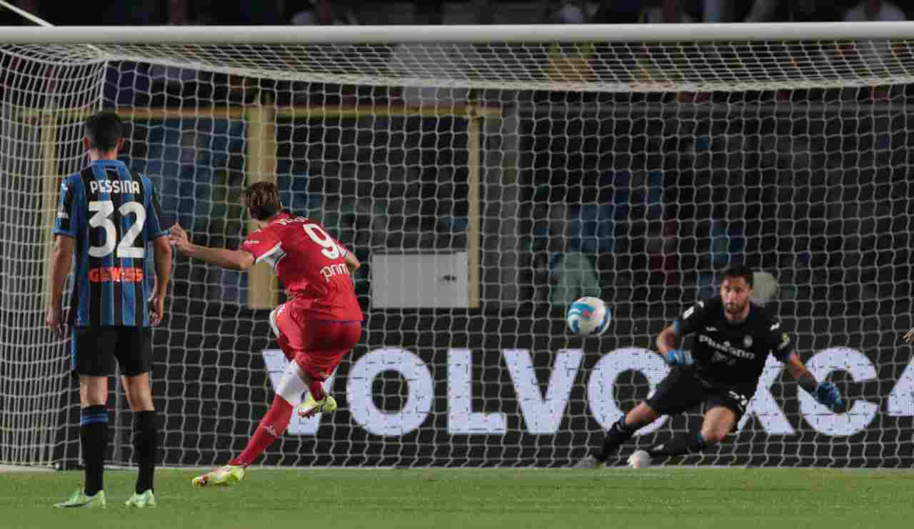 Serie A, l'Atalanta cade in casa contro la Fiorentina: Vlahovic decisivo