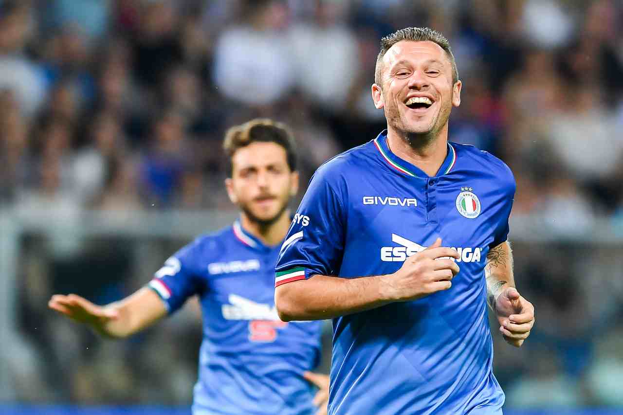 Cassano nel mirino, difesa a spada tratta: "È una castroneria"
