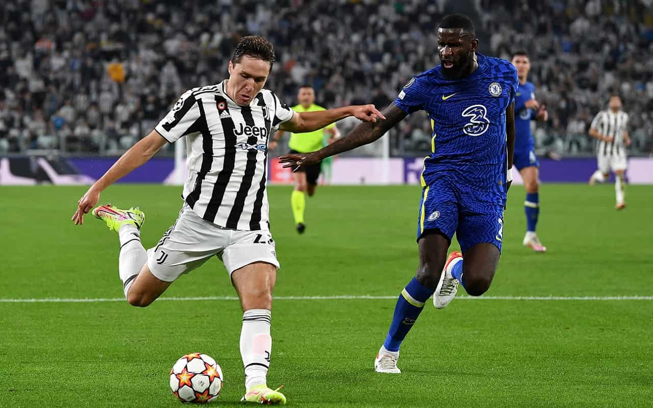 Calciomercato Juventus, addio in difesa | 20 milioni alla firma