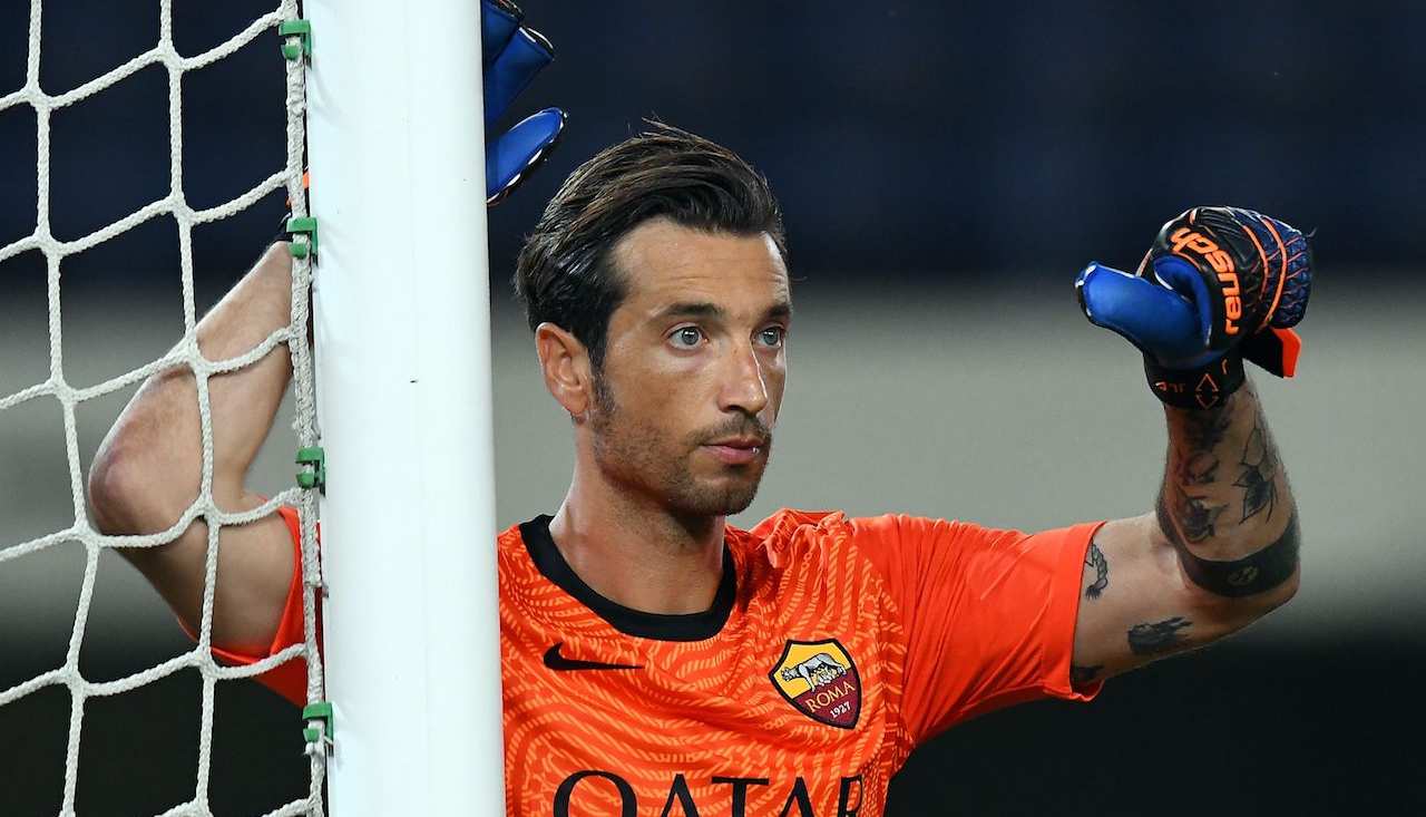 Mirante copre il suo palo