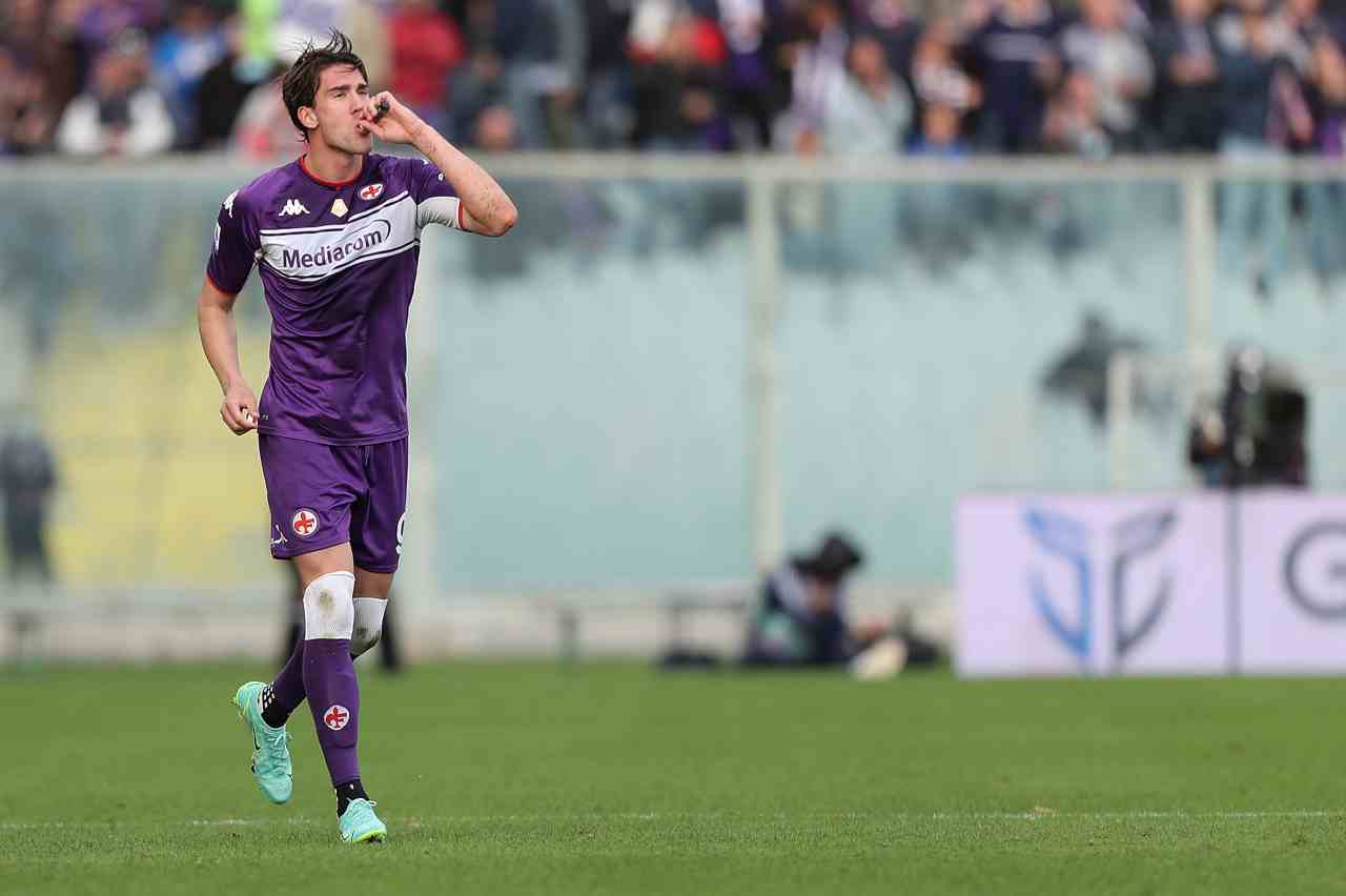 Calciomercato Juventus, addio immediato per Vlahovic | Via con lo sconto