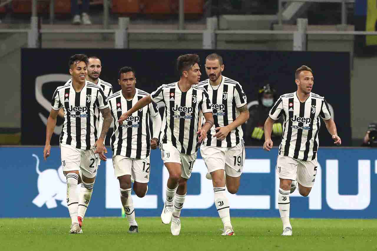 Inter-Juventus, a polêmica continua: "Ele está com problemas, cento e setenta punições"