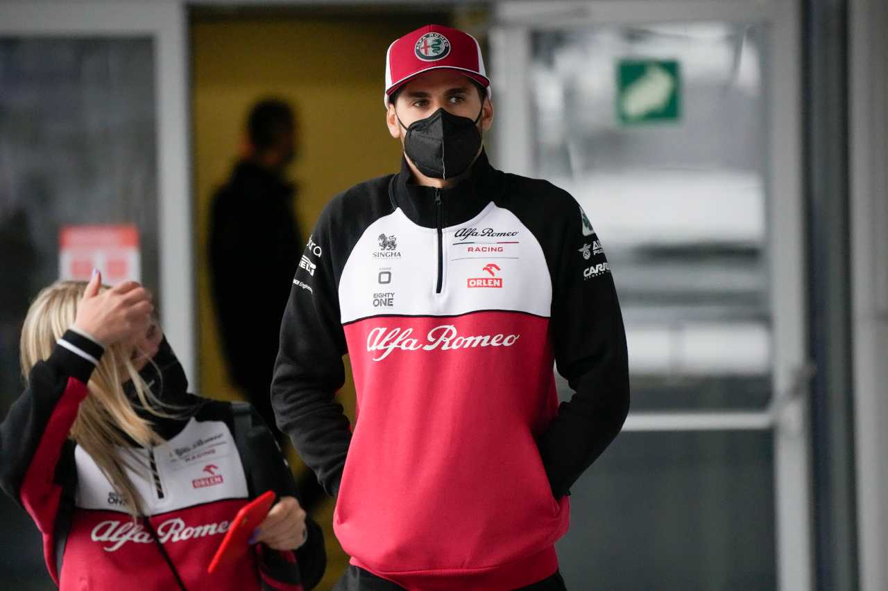 Formula 1, UFFICIALE: l'Alfa non conferma Giovinazzi | Al suo posto Zhou