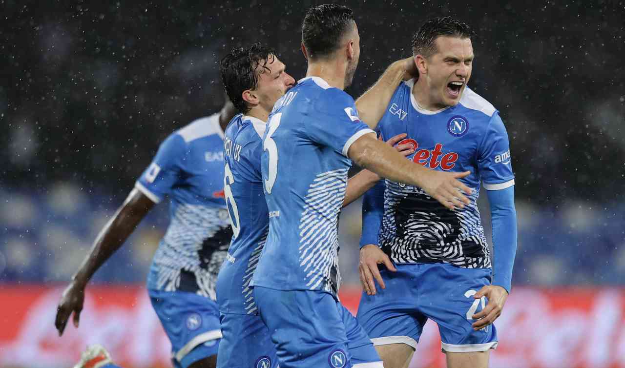 Piotr Zielinski esulta