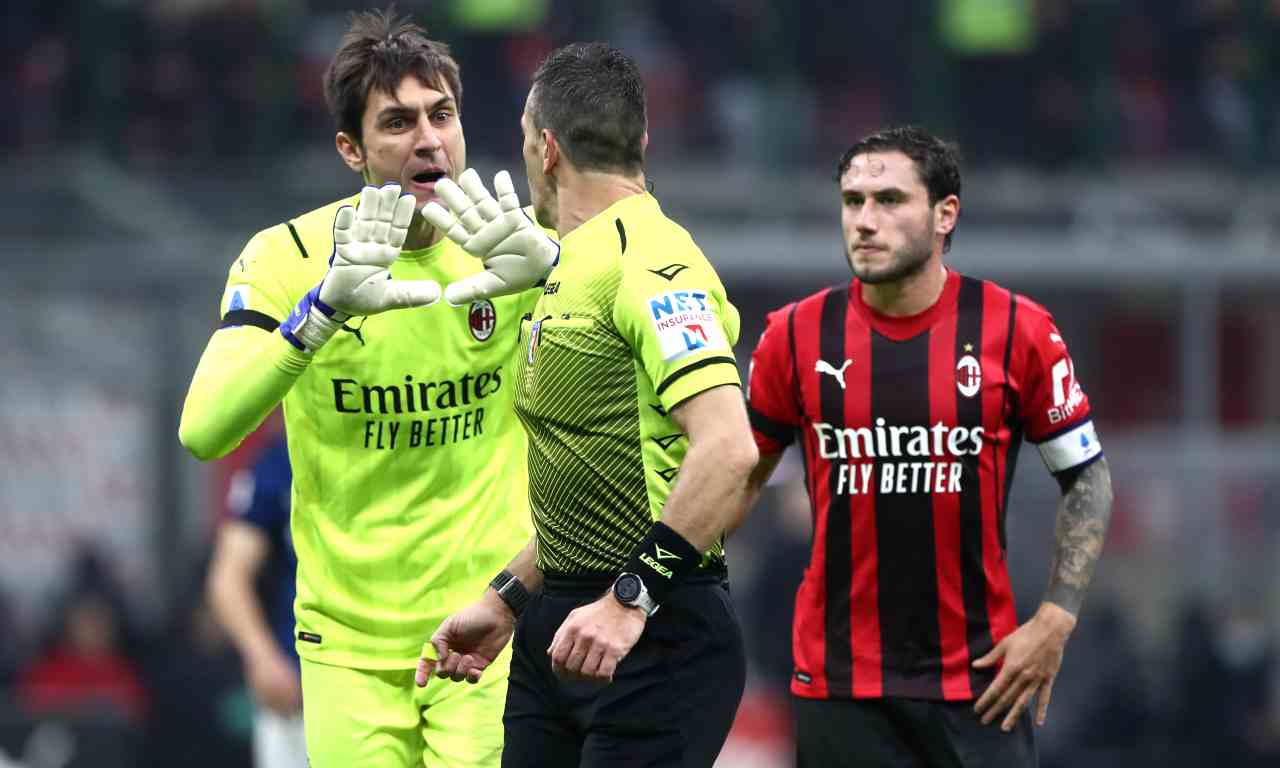 Pioli e Inzaghi sorpresi, infortunio 'singolare' in Milan-Inter