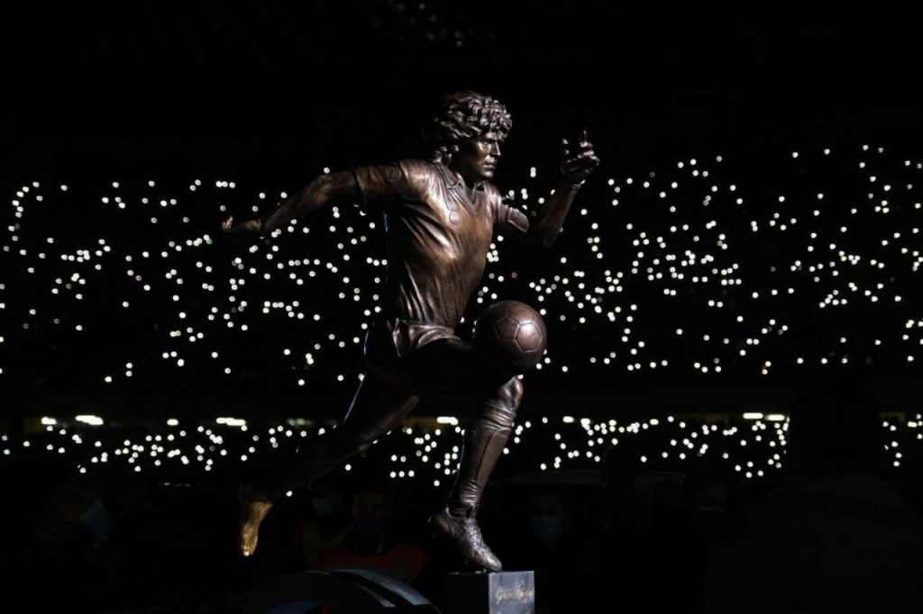 Statua Maradona