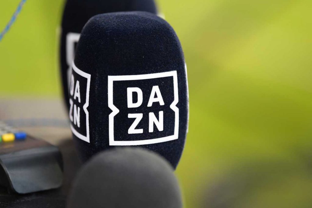 Caos Dazn, l'annuncio: "Pratica commerciale scorretta. Ora si ricreda"