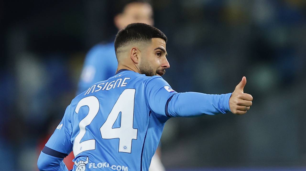 Insigne incita i compagni