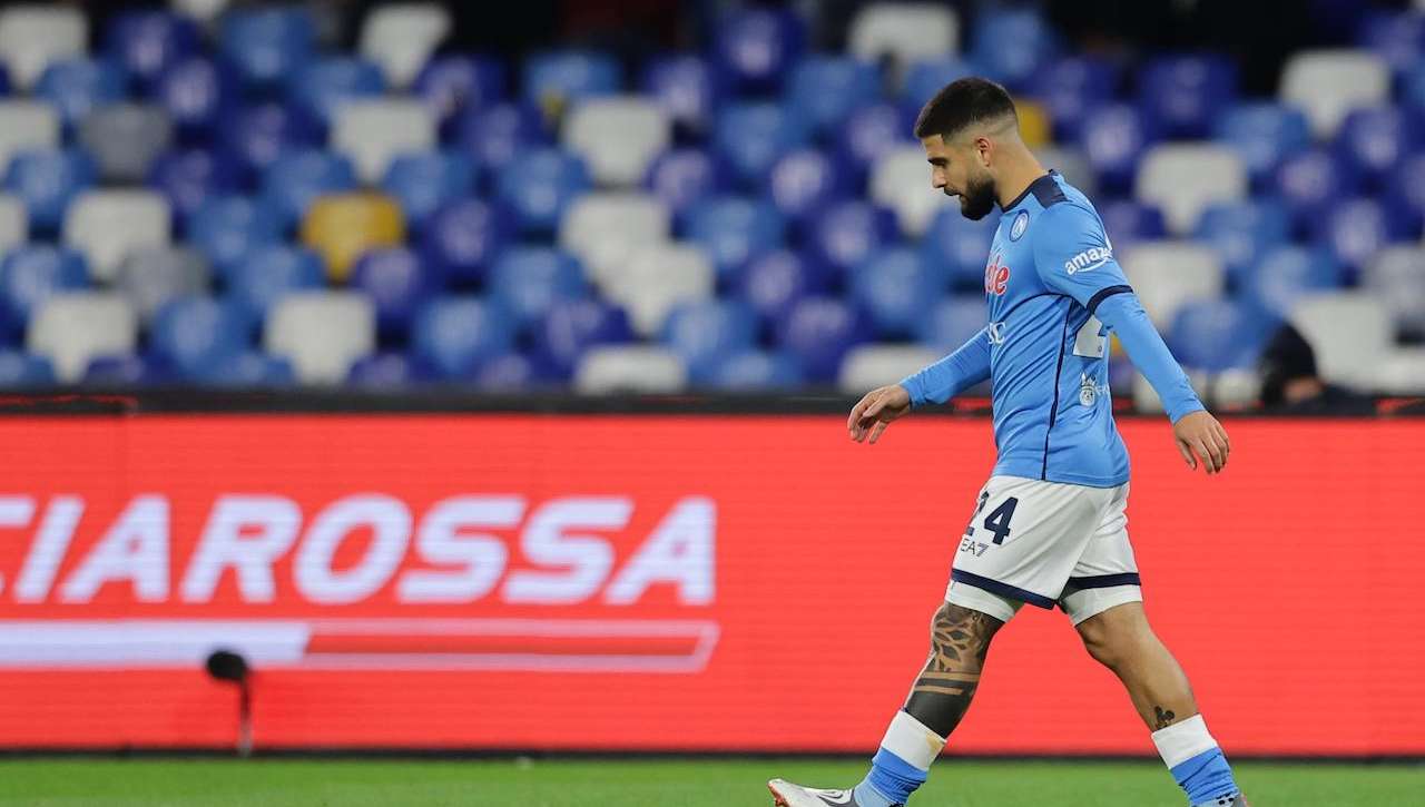 Insigne lascia il campo a testa bassa