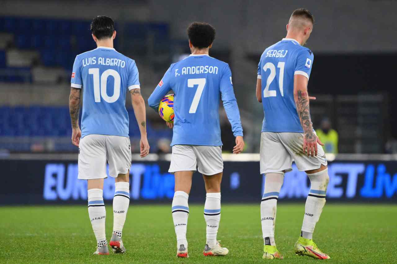 Calciomercato Lazio, Luis Alberto escluso: non c'è solo la Juventus