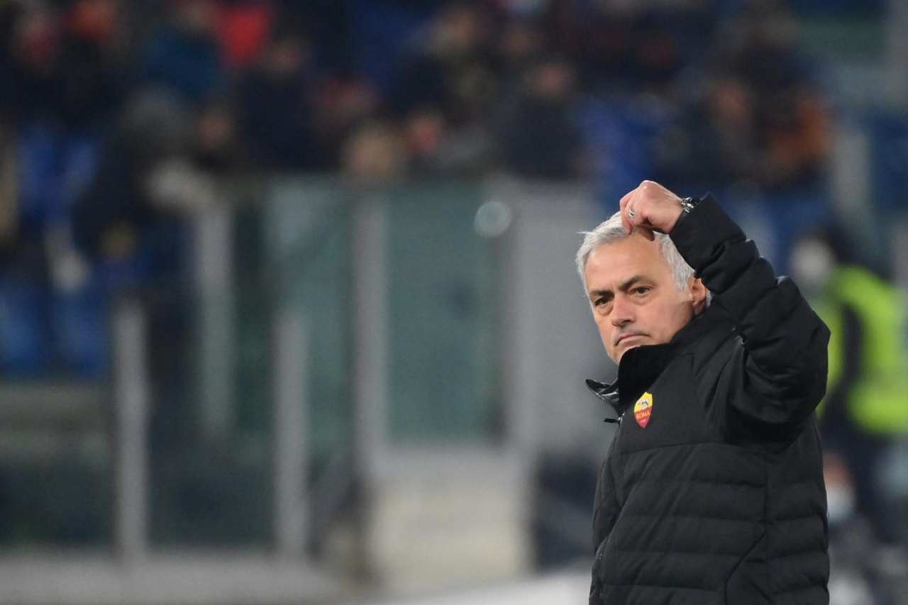 Calciomercato, scambi con Juve e Inter: Mourinho rifà la Roma a gennaio