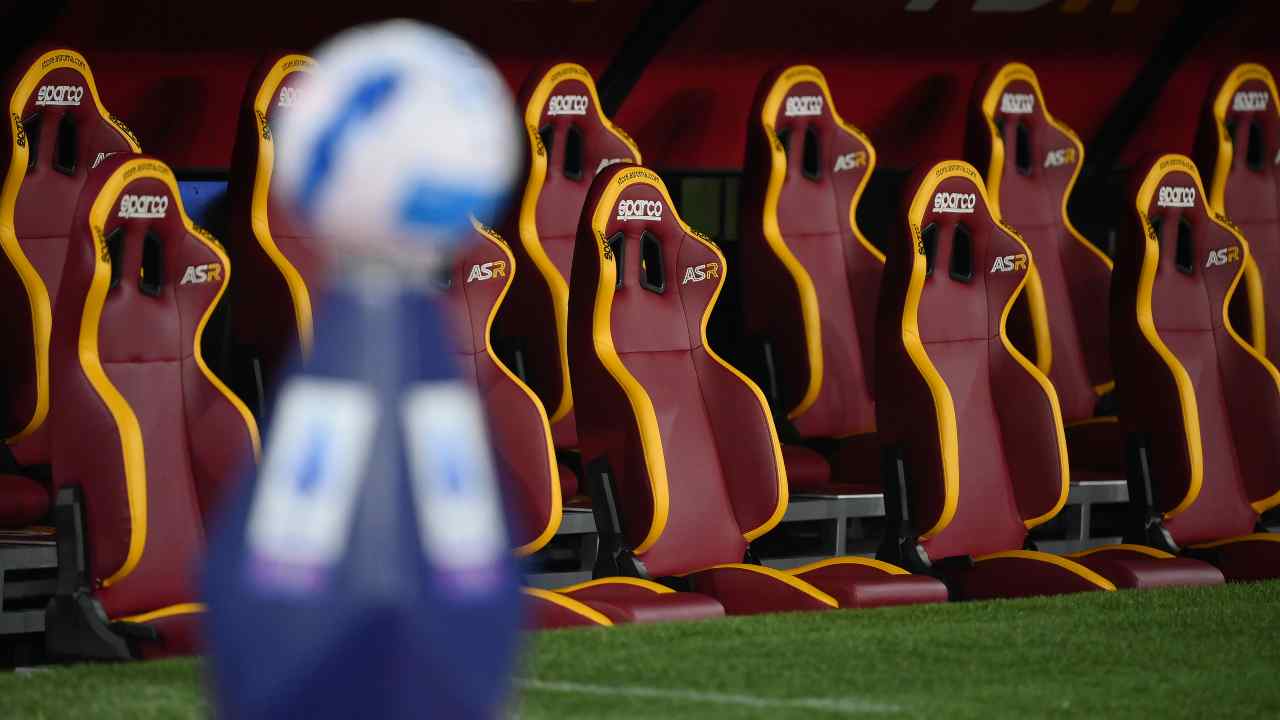 Calciomercato, UFFICIALE: esonero e nuovo allenatore