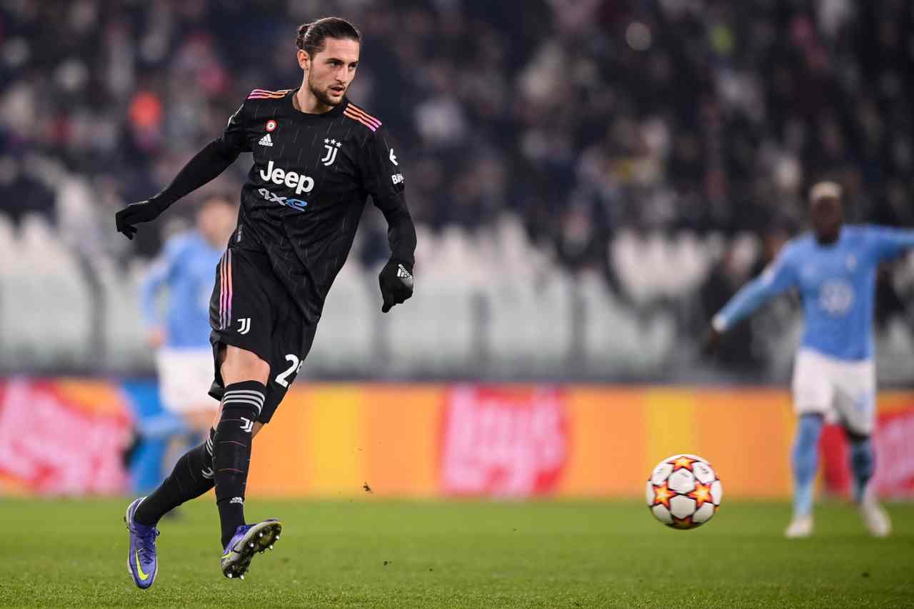 Juventus, Rabiot nel mirino del Leicester: colloqui per il francese