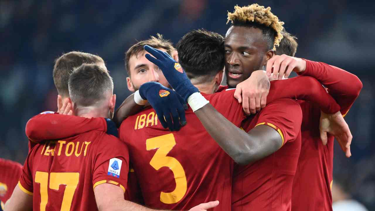 PAGELLE E TABELLINO ROMA-SPEZIA: Mourinho col minimo sforzo, Abraham decisivo