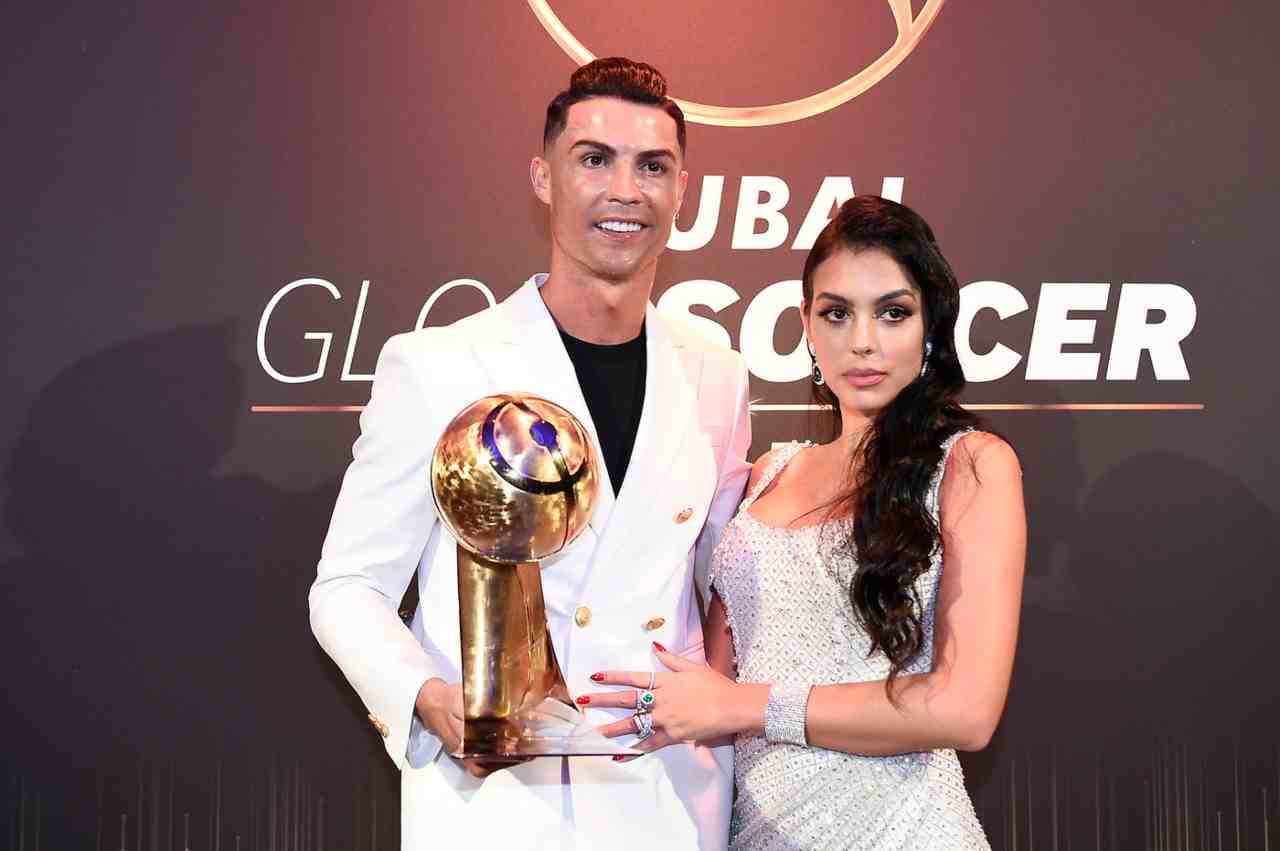Messi e il messaggio ad Aguero, ma Georgina Rodriguez commenta: "Ronaldo è il migliore"