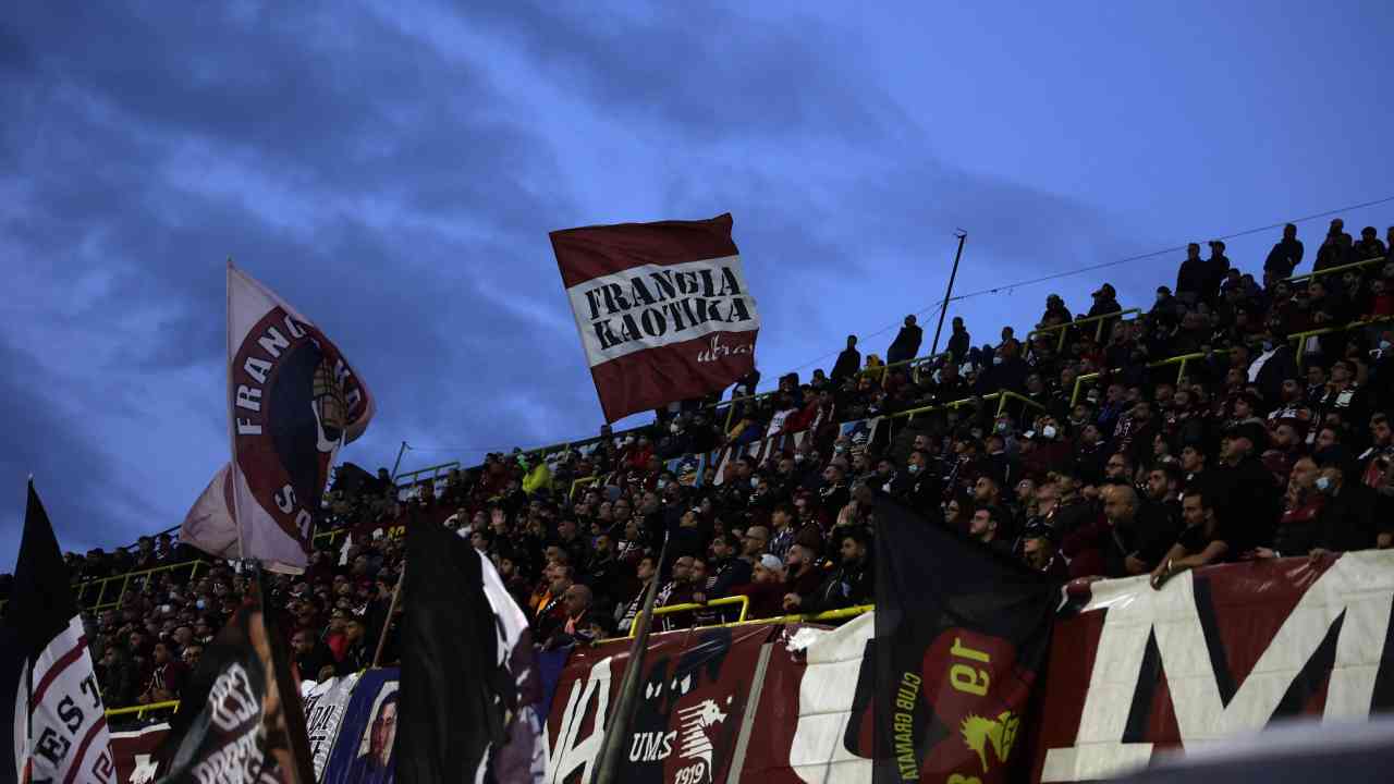 Cessione Salernitana, comunicato UFFICIALE: la richiesta alla FIGC