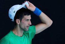 Nuovo 'no' per Djokovic dal governo australiano: annullato il visto