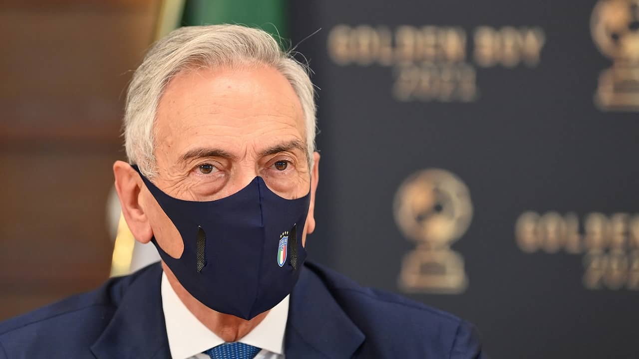 Guerra Ucraina, Serie A posticipa gare di 5 minuti