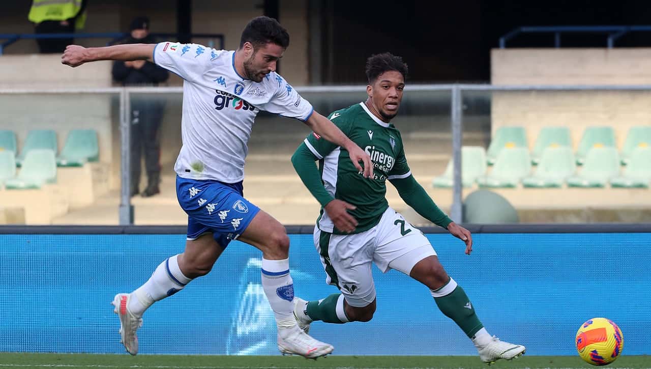 Verona, UFFICIALE: Ruegg al Lugano