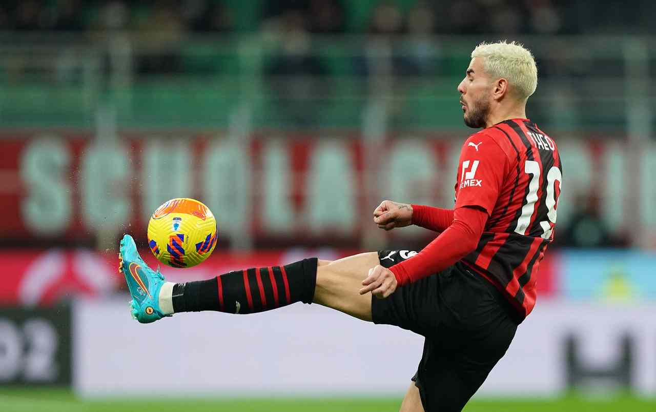 Milan, ufficiale il rinnovo di Theo Hernandez