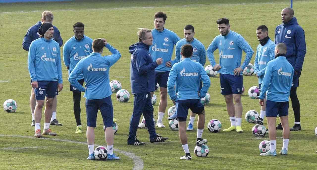 Guerra in Ucraina, la scelta dello Schalke 04: niente Gazprom