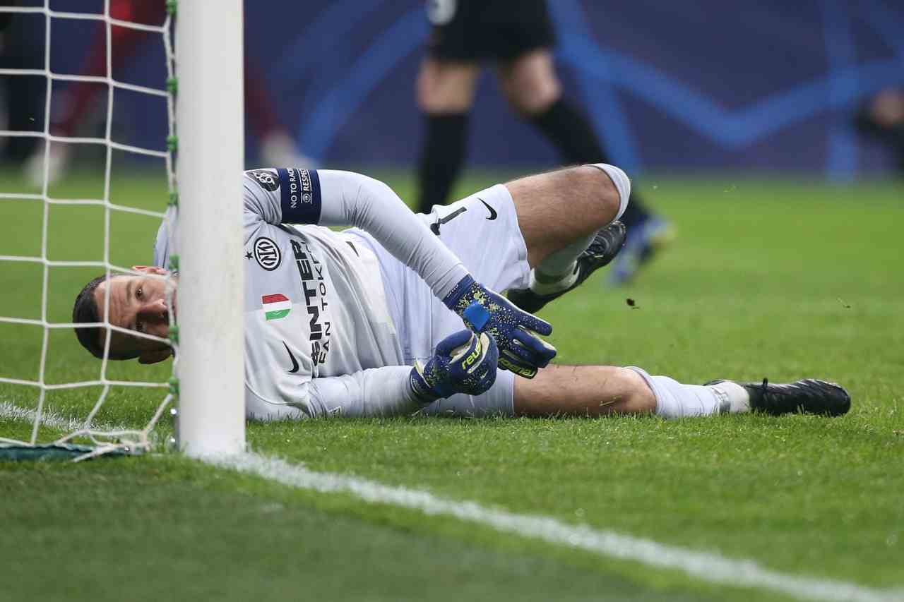 Handanovic sbaglia ancora: "Fuori rosa"
