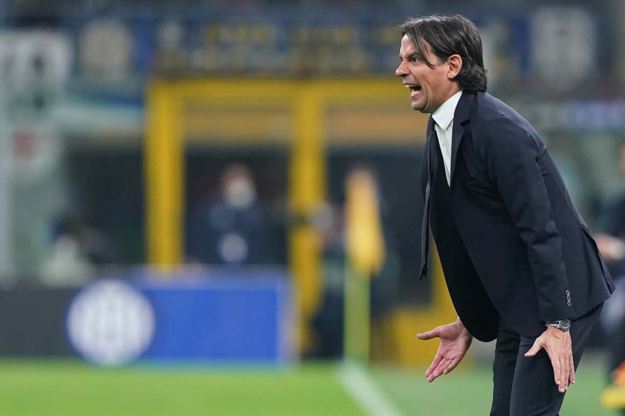 Calciomercato, volta le spalle all'Inter e va al Milan | Ribaltone e tradimento