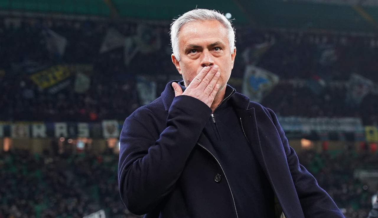 Lo United allontana Cristiano Ronaldo | Idea Mourinho e la posizione della Roma