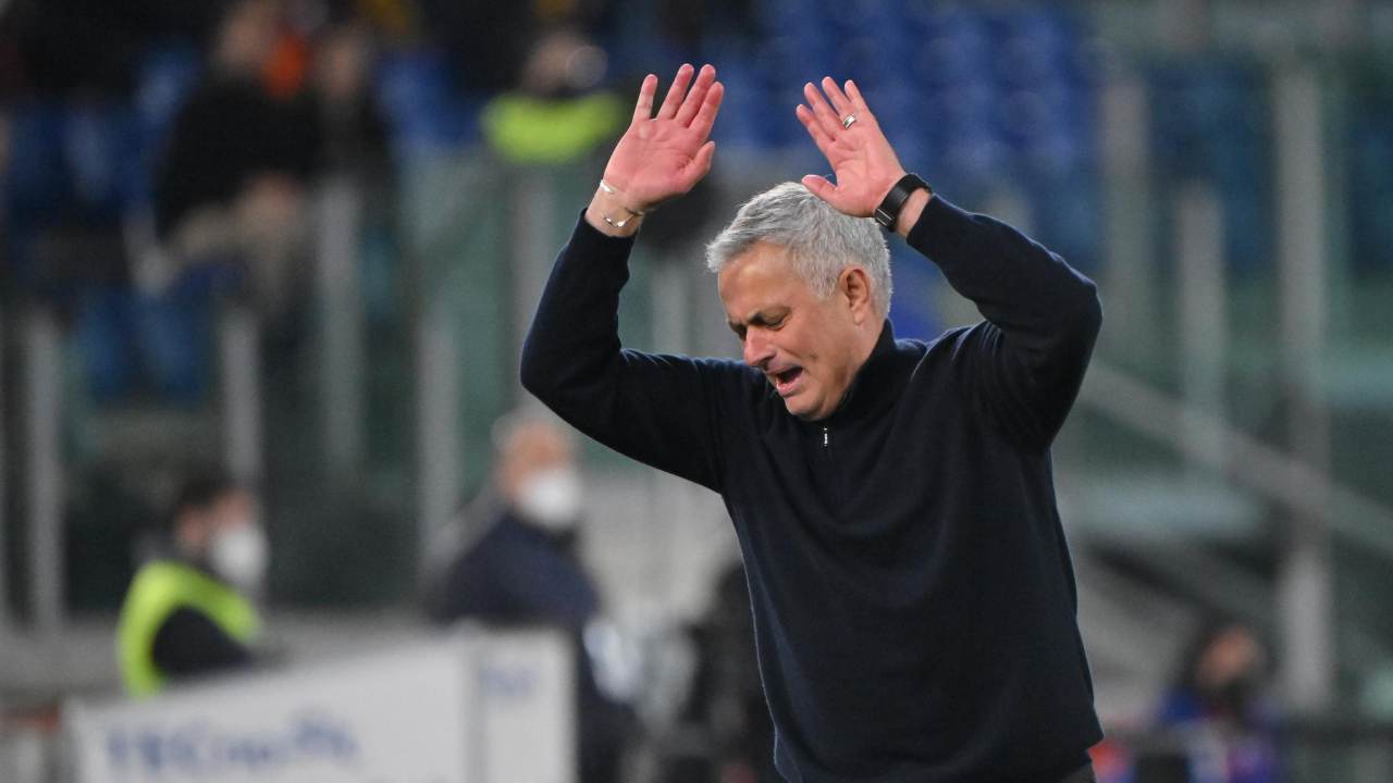 Roma, maxi squalifica Mourinho | Ecco cosa rischia lo Special One